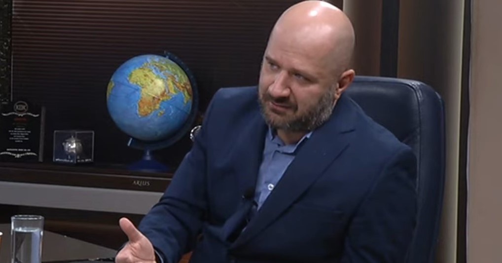 Директор на НУ Музеј на Р. Македонија