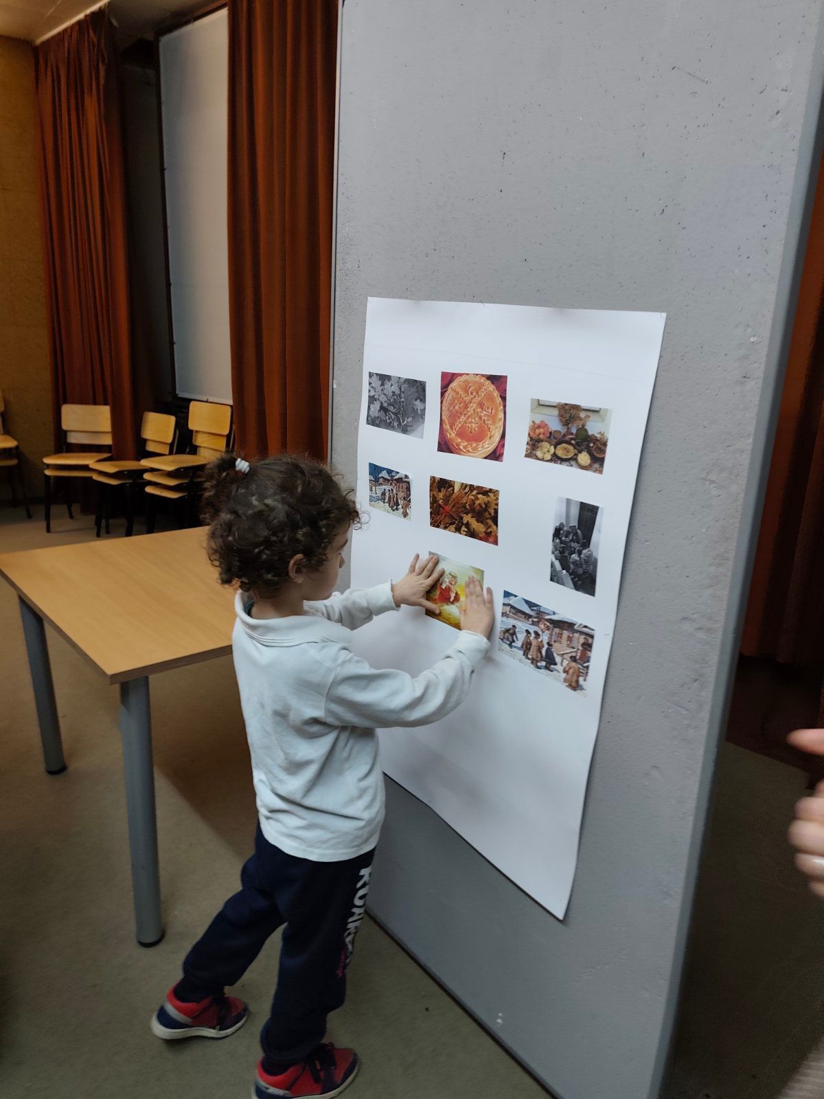 Проектот Коледе - Бадник со ученици од  ООУ 